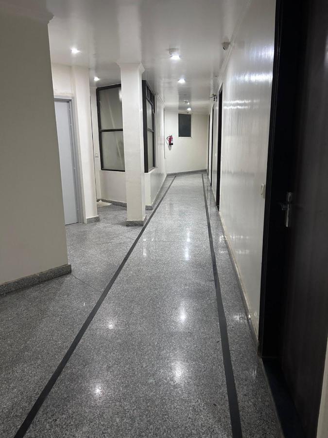 Hotel Square Plaza At Airport New Delhi Buitenkant foto