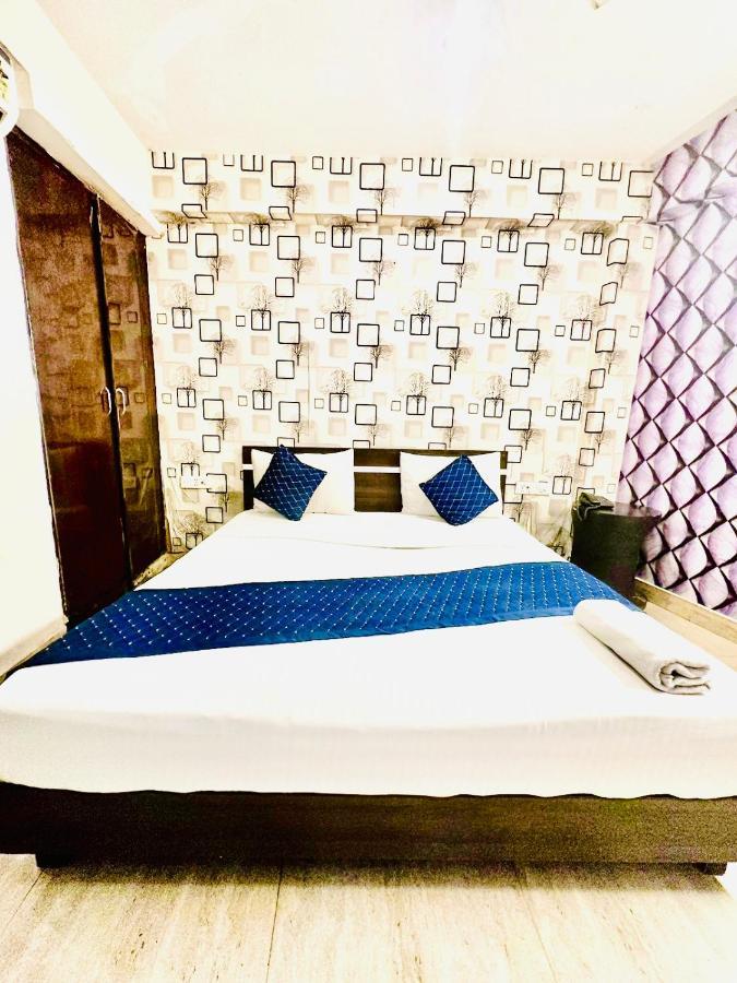 Hotel Square Plaza At Airport New Delhi Buitenkant foto