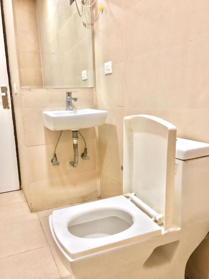 Hotel Square Plaza At Airport New Delhi Buitenkant foto
